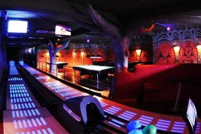 Rzezawa Hotel Kasztel מראה חיצוני תמונה