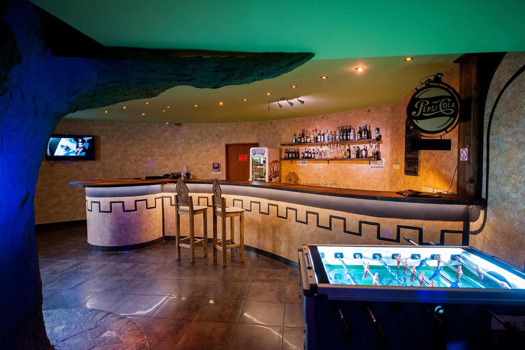 Rzezawa Hotel Kasztel מראה חיצוני תמונה